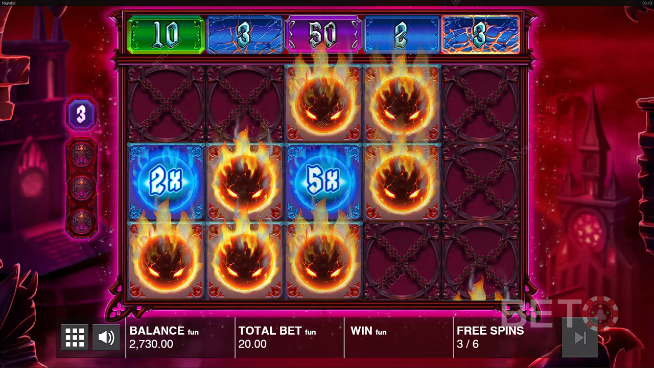 Μόνο τα σύμβολα Fireball, Fireball Multiplier και Fire Orb εμφανίζονται κατά τη διάρκεια των δωρεάν περιστροφών.