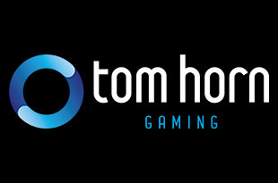 Tom Horn Gaming ᐈ Παίξτε δωρεάν φρουτάκια ✚ Διαβάστε την κριτική (2025)