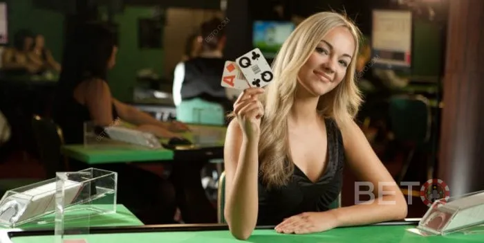 Κλασικά παιχνίδια εναντίον επιτραπέζιων παιχνιδιών. Επίσημοι κανόνες στα παιχνίδια με κάρτες καζίνο που παίζονται online.